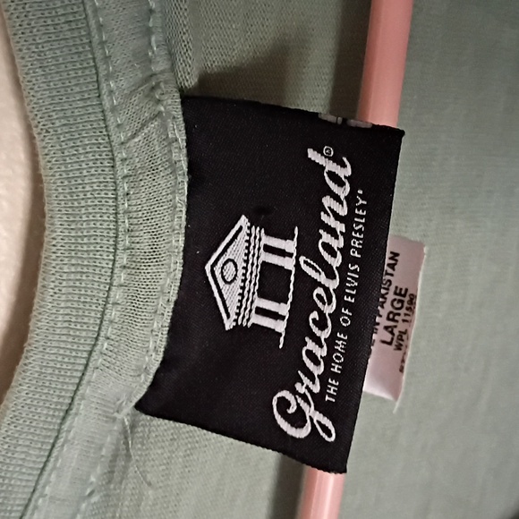 Graceland V Neck Elvis Tee - Picture 3 of 4